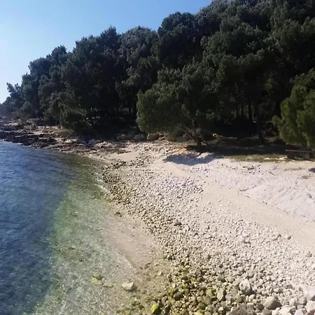 アパート In Near Gortan Cove